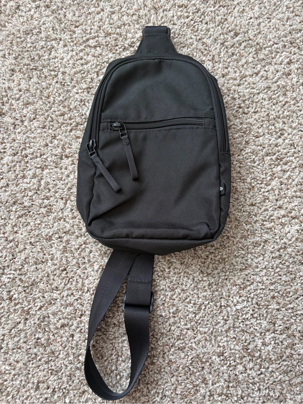 Vera Bradley essential sling backpack